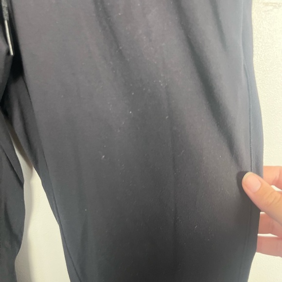 Lululemon On Track Jogger Black size 4 - Picture 3 of 6